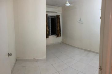 Ayu Qaseh, Alam Nusantara