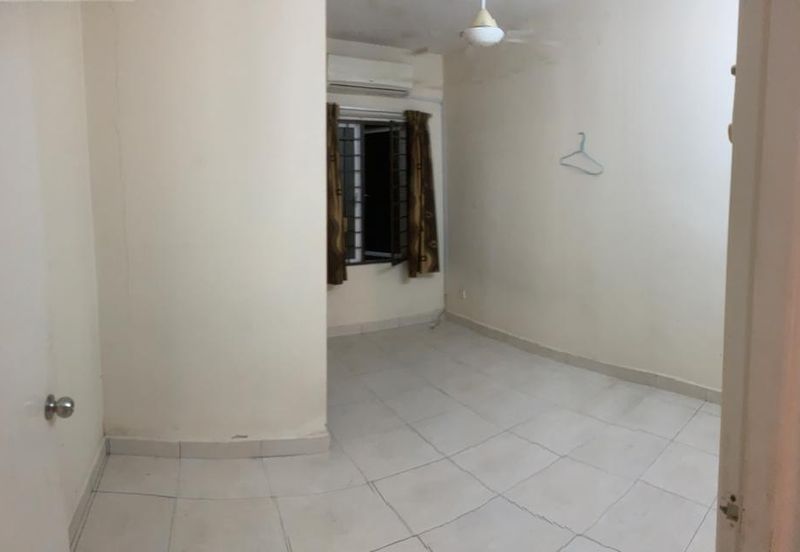 Ayu Qaseh, Alam Nusantara