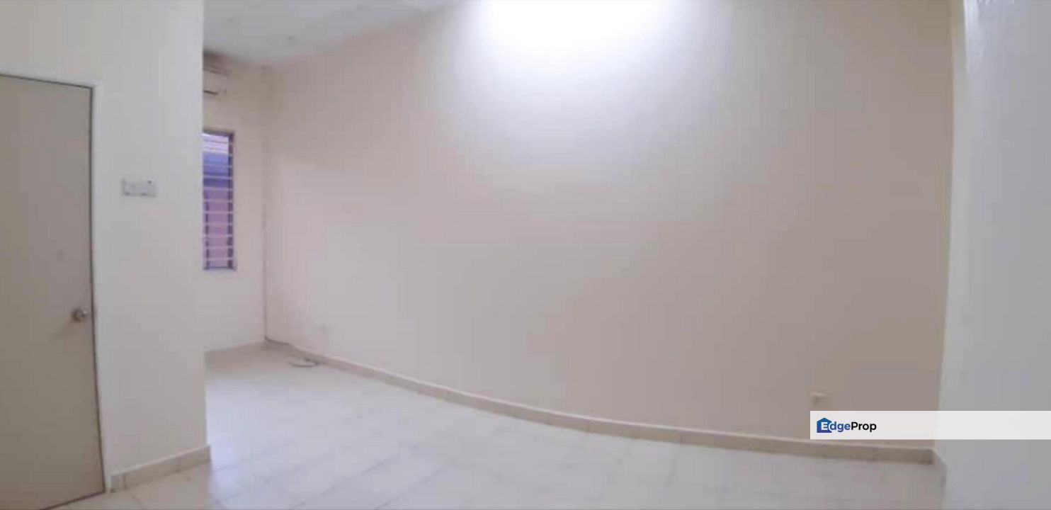 Alam Budiman Shah Alam. Rumah teres dua tingkat. Saiz Besar, Selangor, Shah Alam