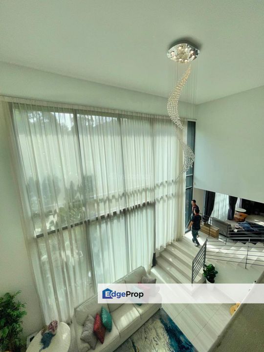 Semi-furnished Double Storey Zero Lot Bungalow next to the natural lake, Perdana Heights U10 Shah Alam, Selangor, Shah Alam