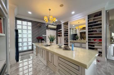 Seksyen 8, Kota Damansara