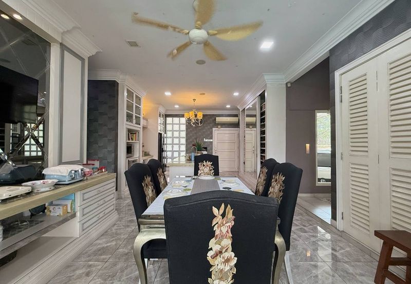 Seksyen 8, Kota Damansara