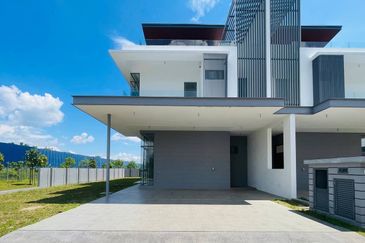 Broadleaf Residences, Hometree