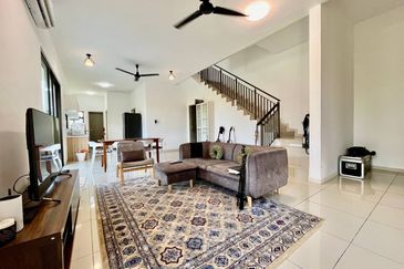 Setia Warisan Tropika (Belladonna)