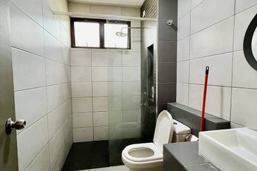 Setia Warisan Tropika (Belladonna)