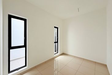 East 57 (Residensi Laman Timur)