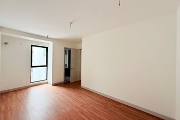 East 57 (Residensi Laman Timur)