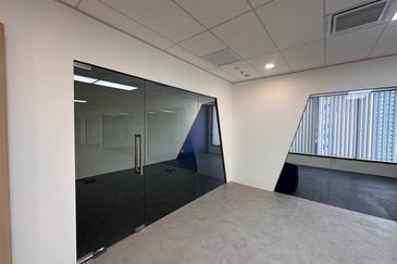 Menara EcoWorld (The Stride Strata Office @ BBCC)