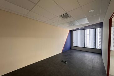 Menara EcoWorld (The Stride Strata Office @ BBCC)