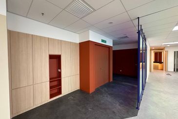 Menara EcoWorld (The Stride Strata Office @ BBCC)