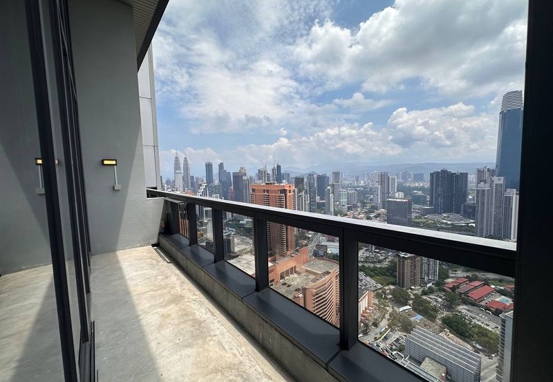 Menara EcoWorld (The Stride Strata Office @ BBCC)