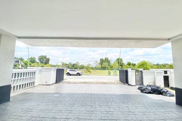 Hevea Elmina Gardens