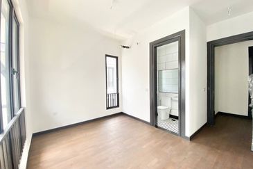 Hevea Elmina Gardens