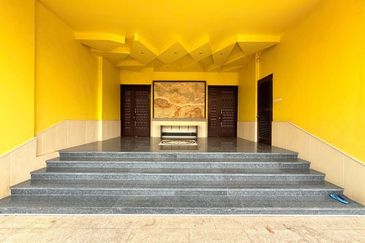 Luxury Bungalow The Mines Resort City