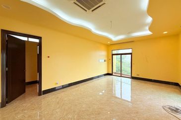 Luxury Bungalow The Mines Resort City