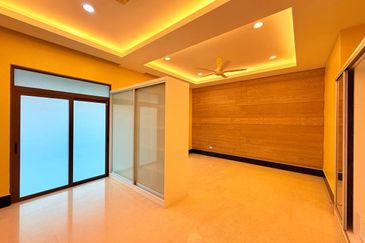 Luxury Bungalow The Mines Resort City