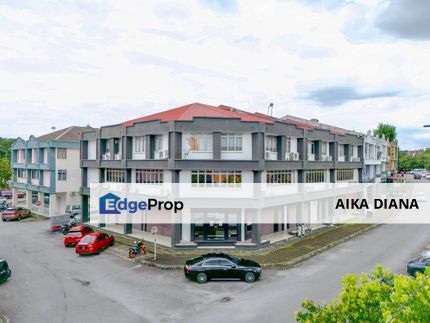 Renovated Adjoining Office Shah Alam, Selangor, Shah Alam