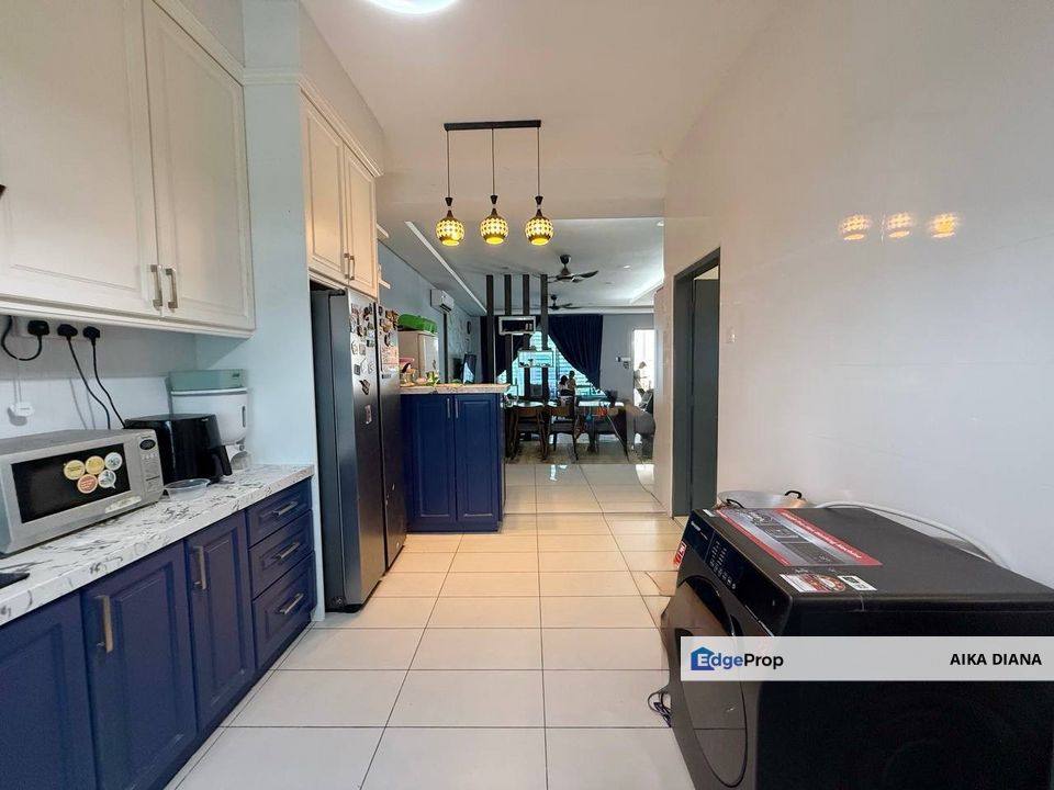 Dengkil Taman Semarang Indah End Lot, Selangor, Dengkil