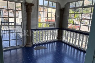 Double-Storey Terraced House @ Taman Melur Ampang (End Lot)