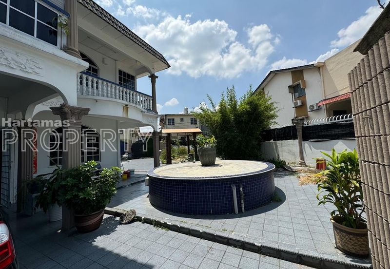 Double-Storey Terraced House @ Taman Melur Ampang (End Lot)