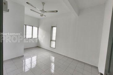 2-Storey Terrace House @ Adenium Built Beruntung