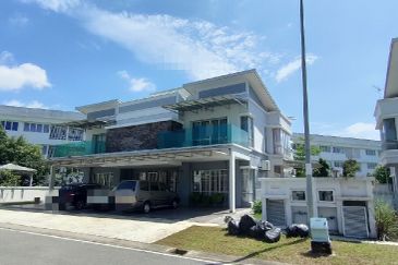 Rawang Anggun 2 •7121sqft•Bungalow with Lift