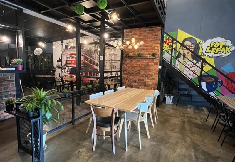 Bandar Laguna Merbok