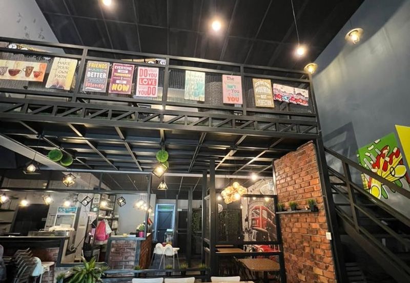 Bandar Laguna Merbok