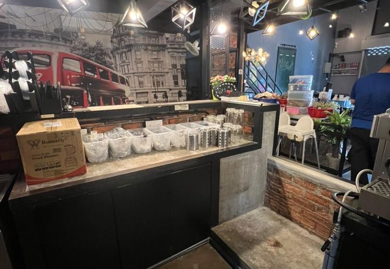 Bandar Laguna Merbok