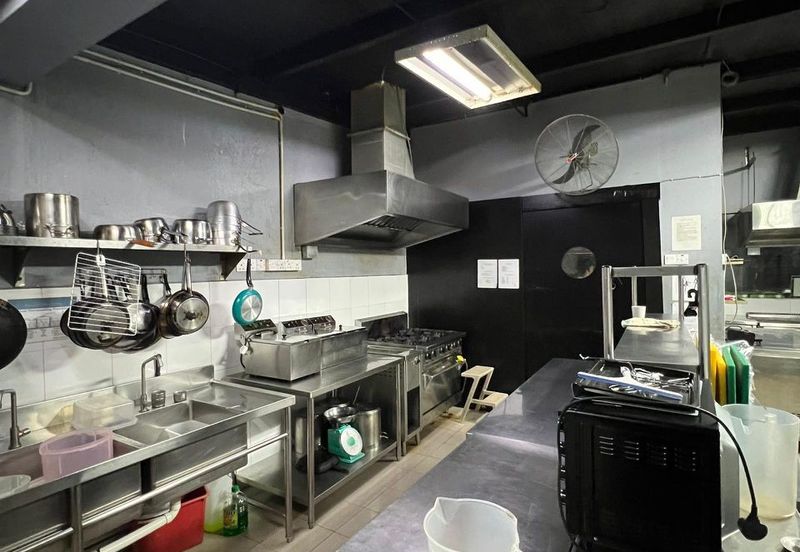 Bandar Laguna Merbok