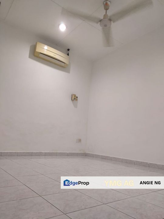 Taman Sentosa, Jalan Dato Abdul Hamid Klang, Single Storey House For Rent, Partial Furnished, Selangor, Klang