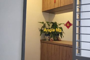 I Residence @ I City