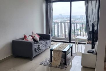 I Residence @ I City