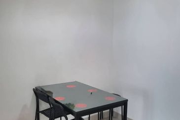 I Residence @ I City