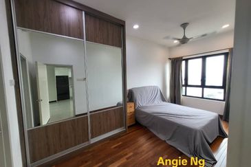 I Residence @ I City