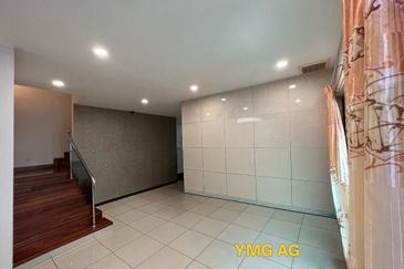 Jalan Rantau Panjang 