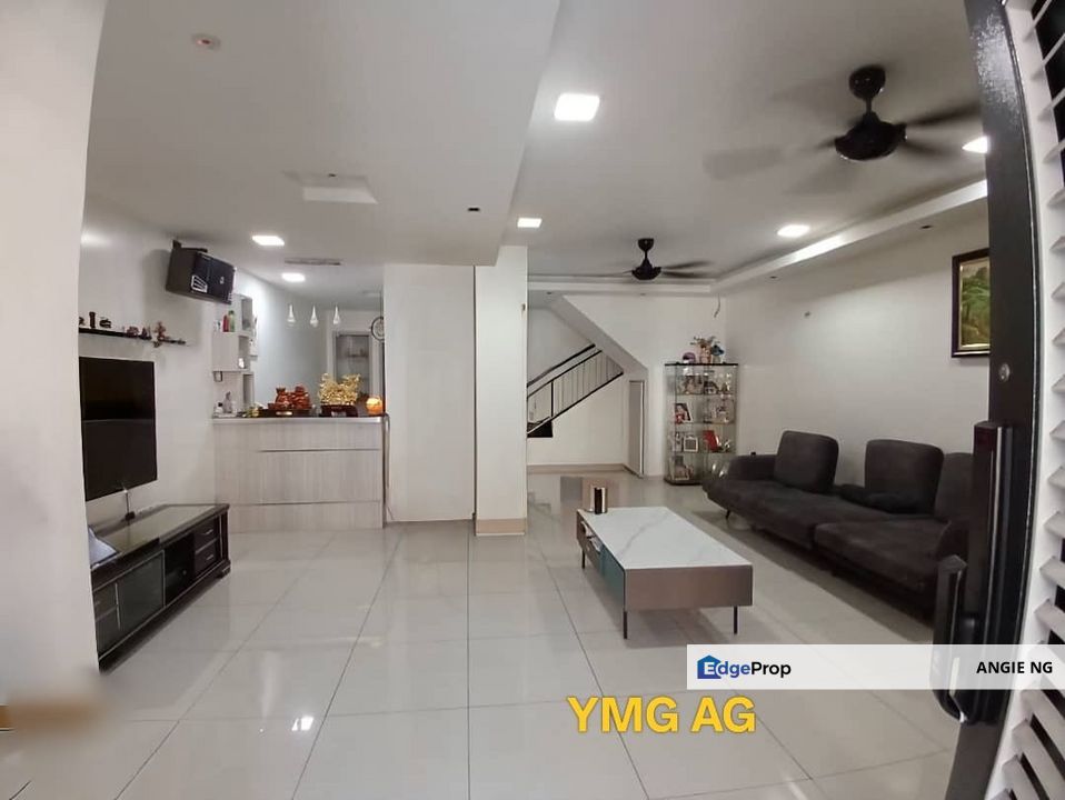 Lorong Sentosa Batu Unjur, Bayu Tinggi Klang, Double Storey House 20x70 For Sale, Fully Renovated and Partial Furnished., Selangor, Klang