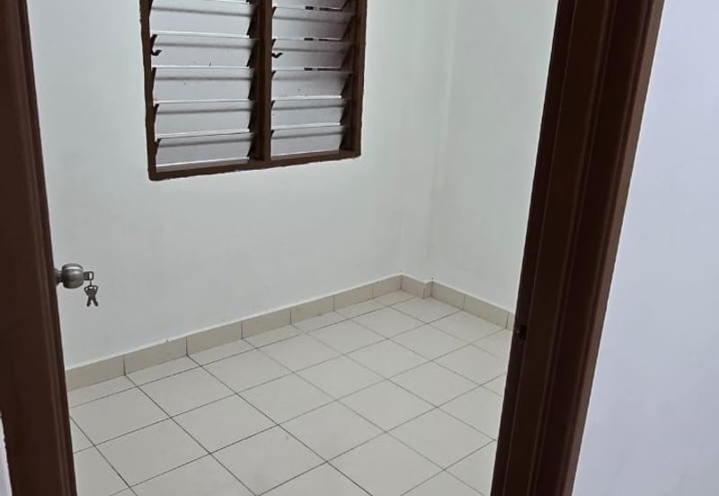 Bandar Bukit Tinggi 1 Apartment