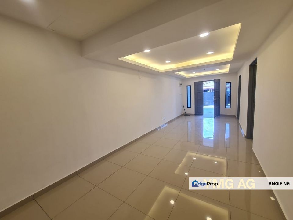 Taman Sentosa Jalan Dato Hamid Klang, Single Storey Renovated House For Sale, Partial Furnished & 100% Full Loan, Selangor, Klang