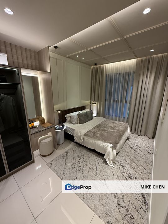 Sungai Besi Freehold near MRT 3 rooms only 500K, Kuala Lumpur, Salak Selatan