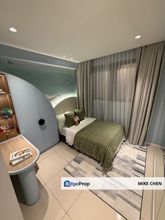 Sungai Besi Freehold near MRT 3 rooms only 500K, Kuala Lumpur, Salak Selatan