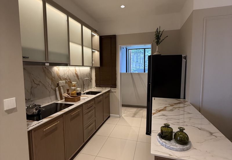 Lakefront Condominium | Emerald Hills @ Alam Damai