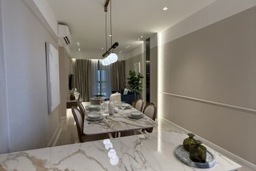 Lakefront Condominium | Emerald Hills @ Alam Damai