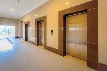 Taipan Business Centre, USJ 10