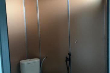 Puchong Meranti Agriculture Land For Rent | 3 Acres | With Utilities & Container Setup 农业地出租 | 水电齐全+集装箱办公室 + 3 英亩地