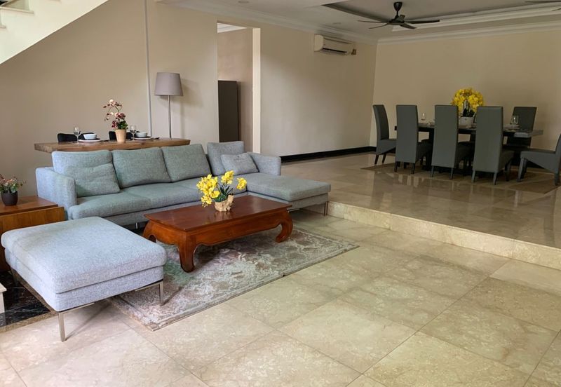 Kiara Peak (Puncak Kiara)