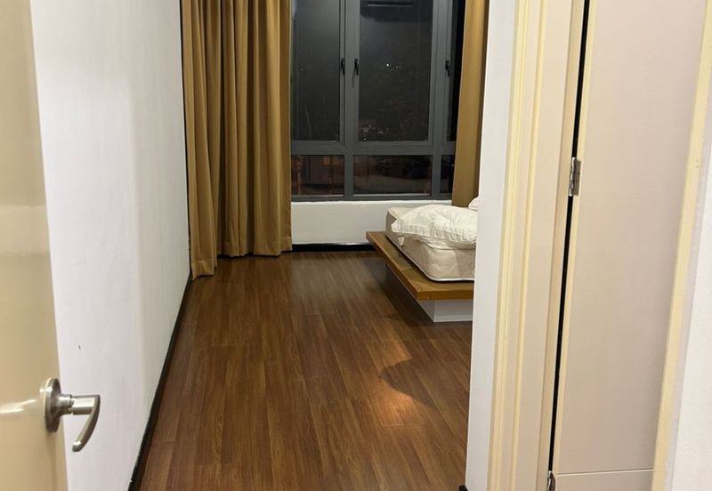 Summerglades, Perdana Lakeview West