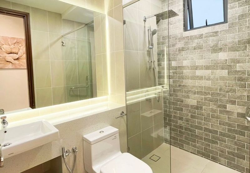 Queens Residences Q2