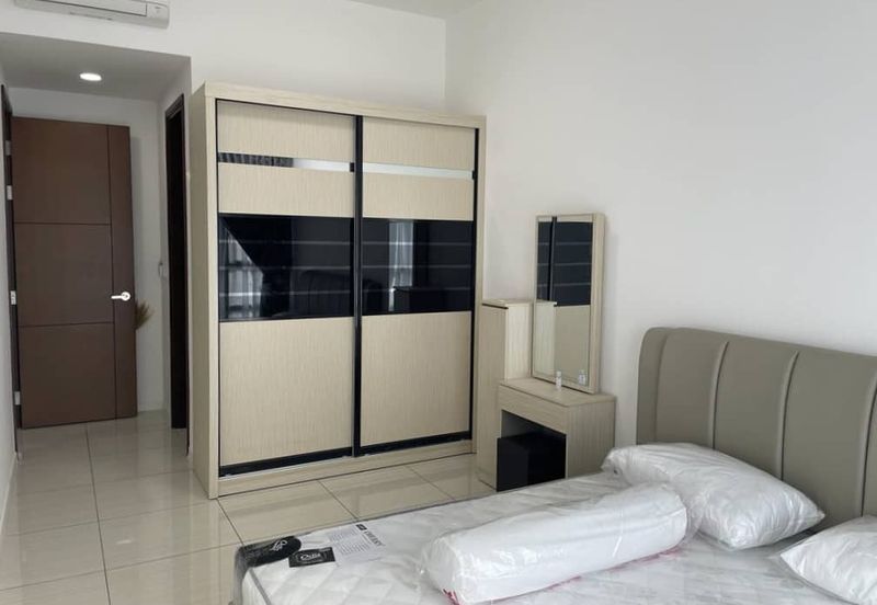 Queens Residences Q2