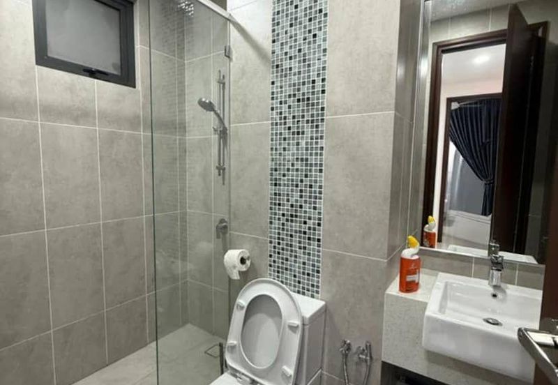 Queens Residences Q2